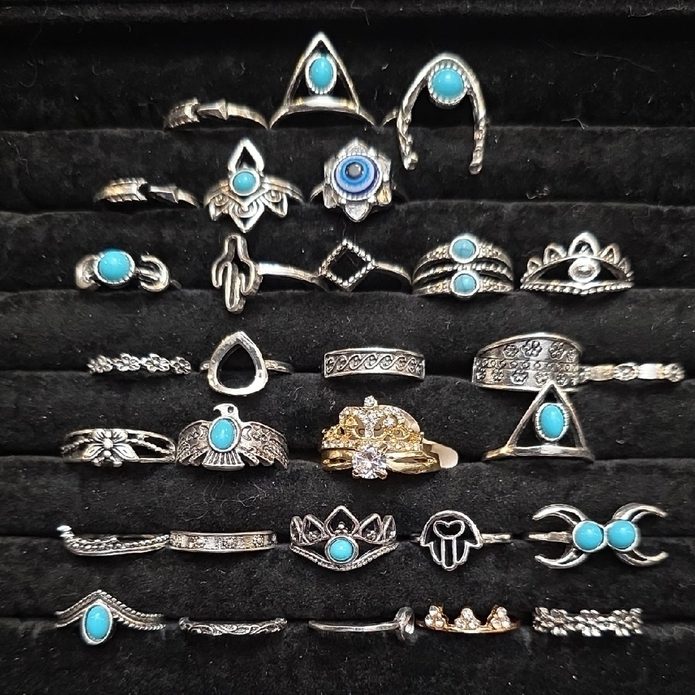 Lot of 30pcs fashion rings - Picture 1 of 3